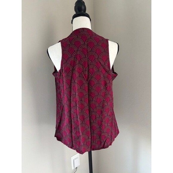 La Mer Luxe Sleeveless Chelsea Top Sz M Cannes Crimson Black NWT - Picture 2 of 2